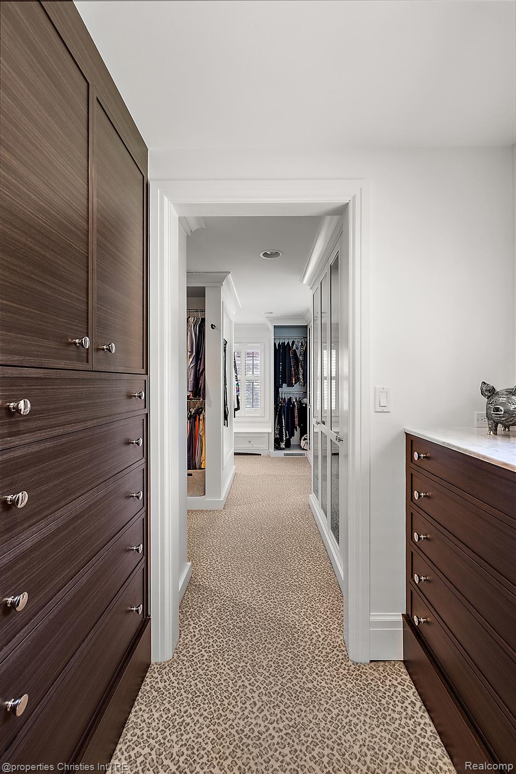 908 CHESTERFIELD Avenue