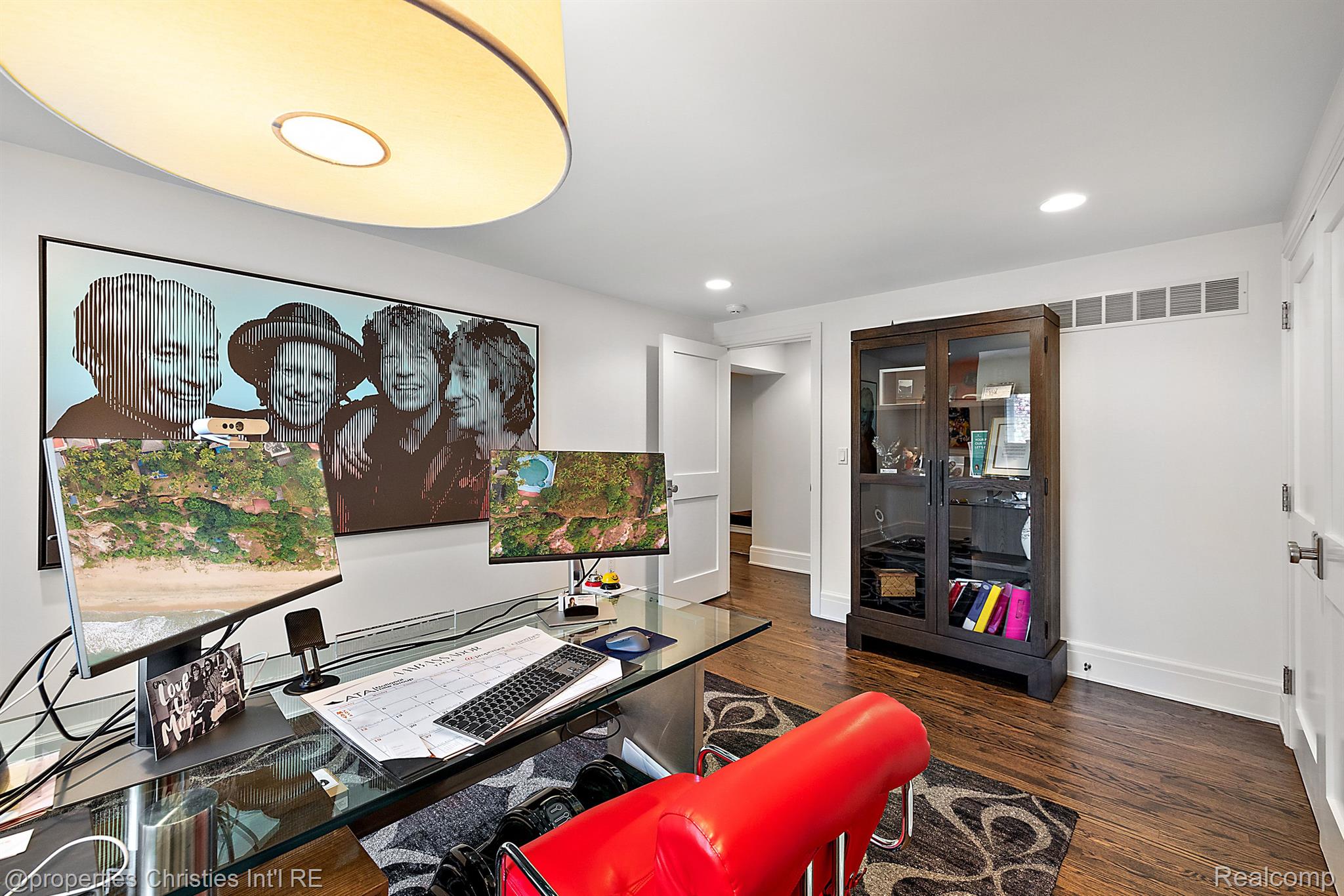 908 CHESTERFIELD Avenue