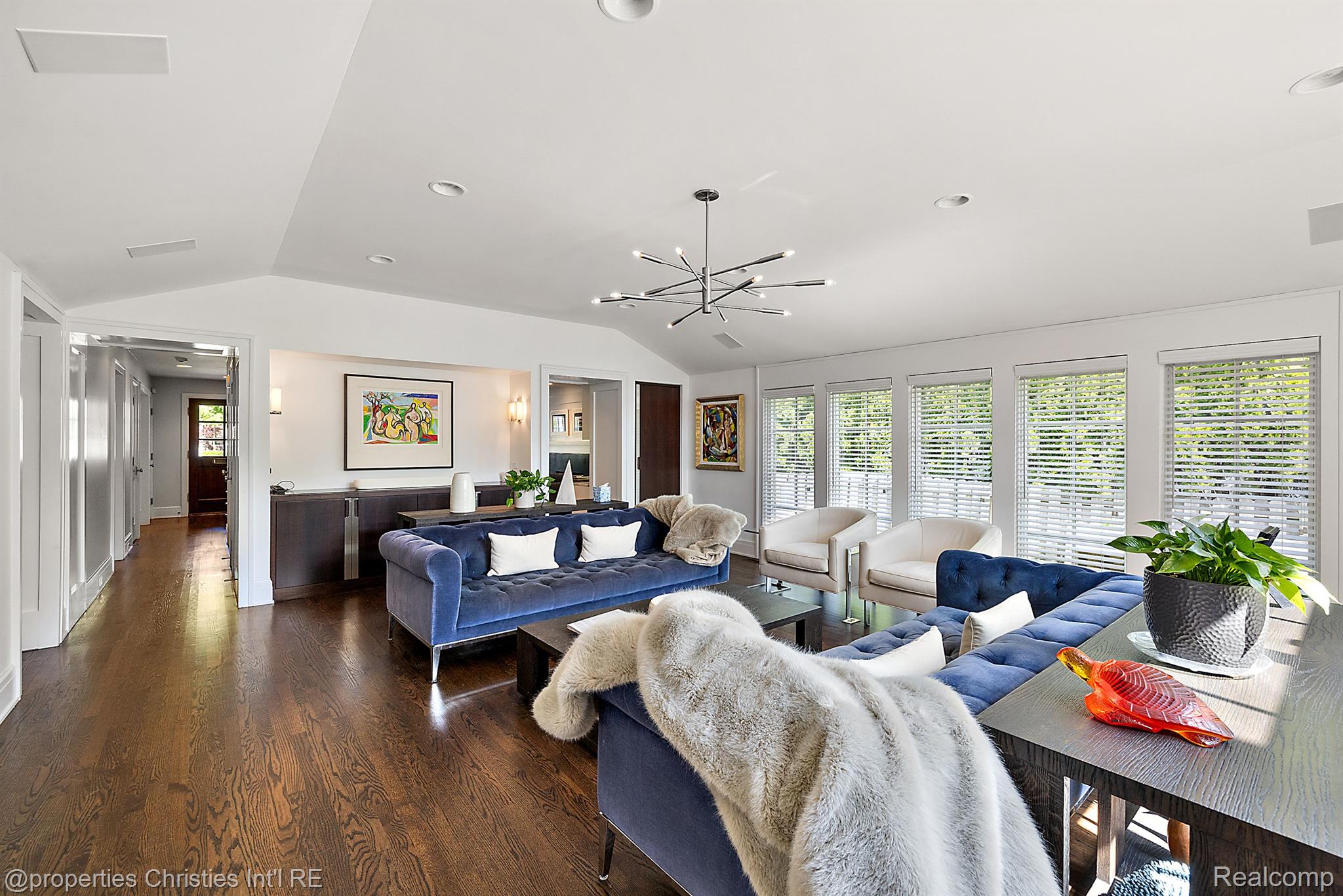 908 CHESTERFIELD Avenue