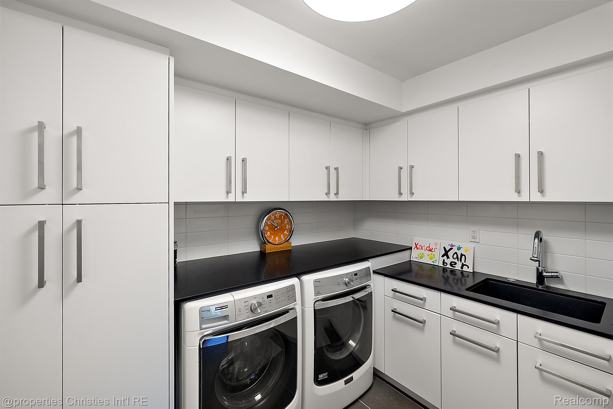 908 CHESTERFIELD Avenue