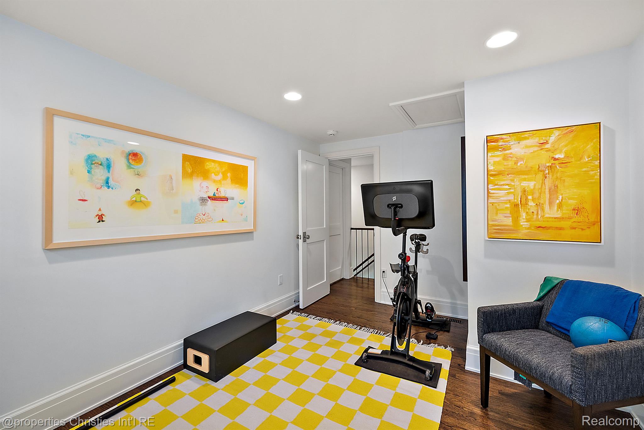 908 CHESTERFIELD Avenue