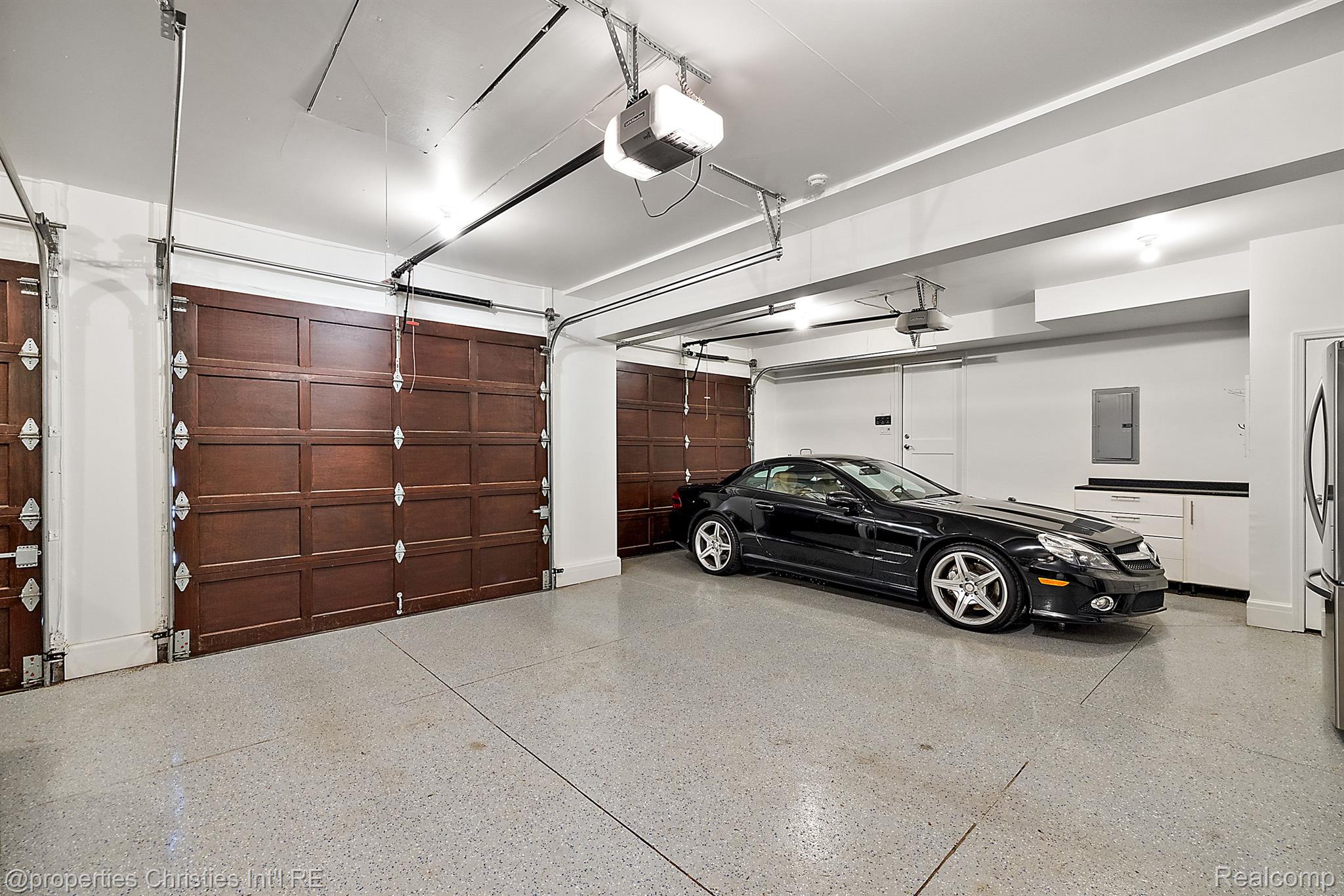 908 CHESTERFIELD Avenue