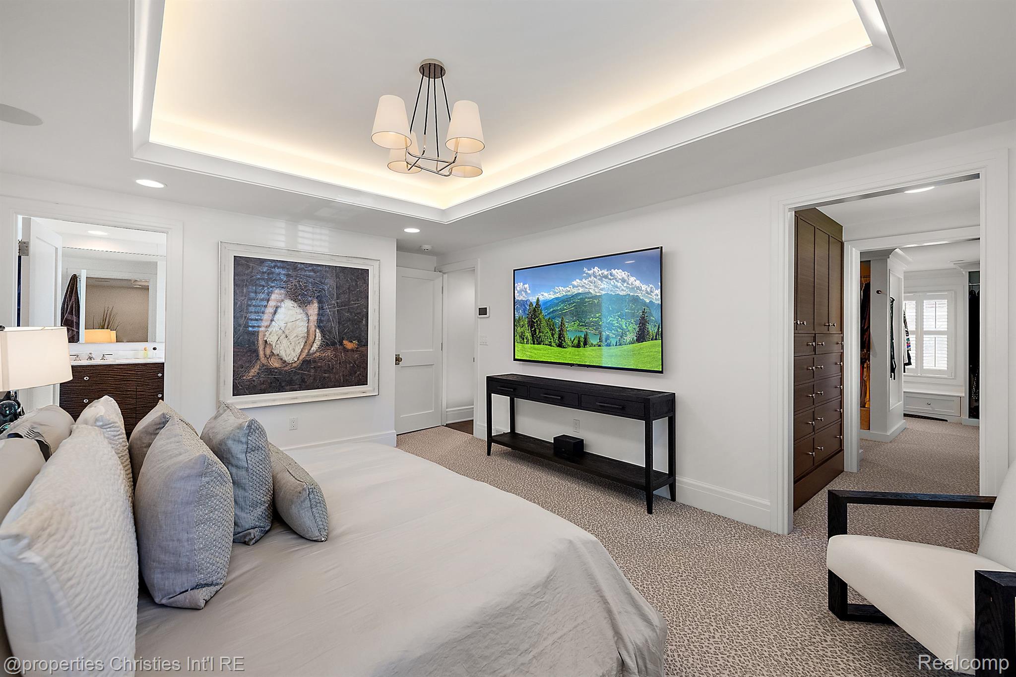 908 CHESTERFIELD Avenue