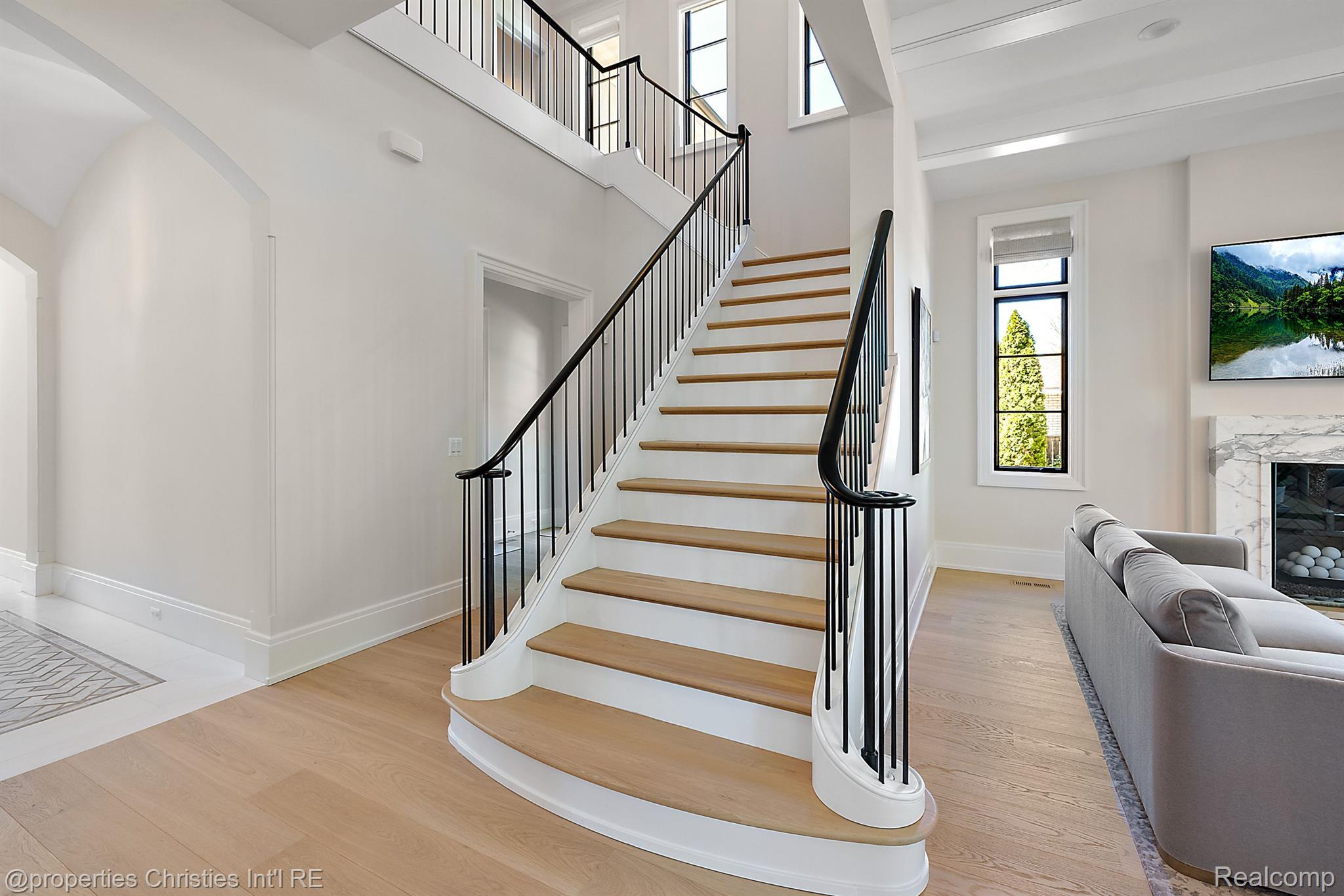 640 BALDWIN Court