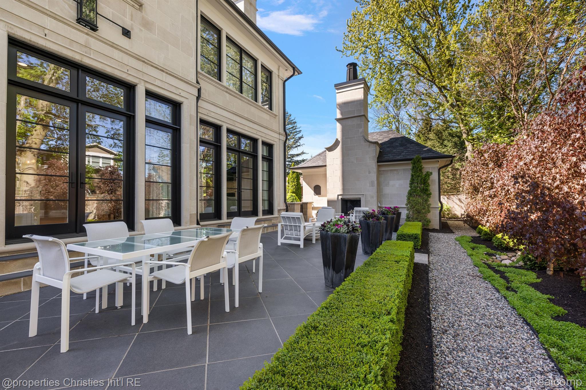 640 BALDWIN Court