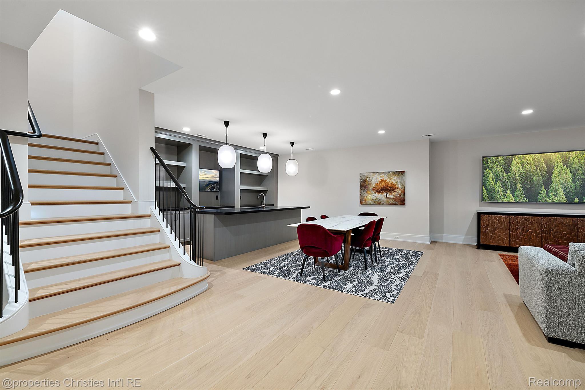 640 BALDWIN Court