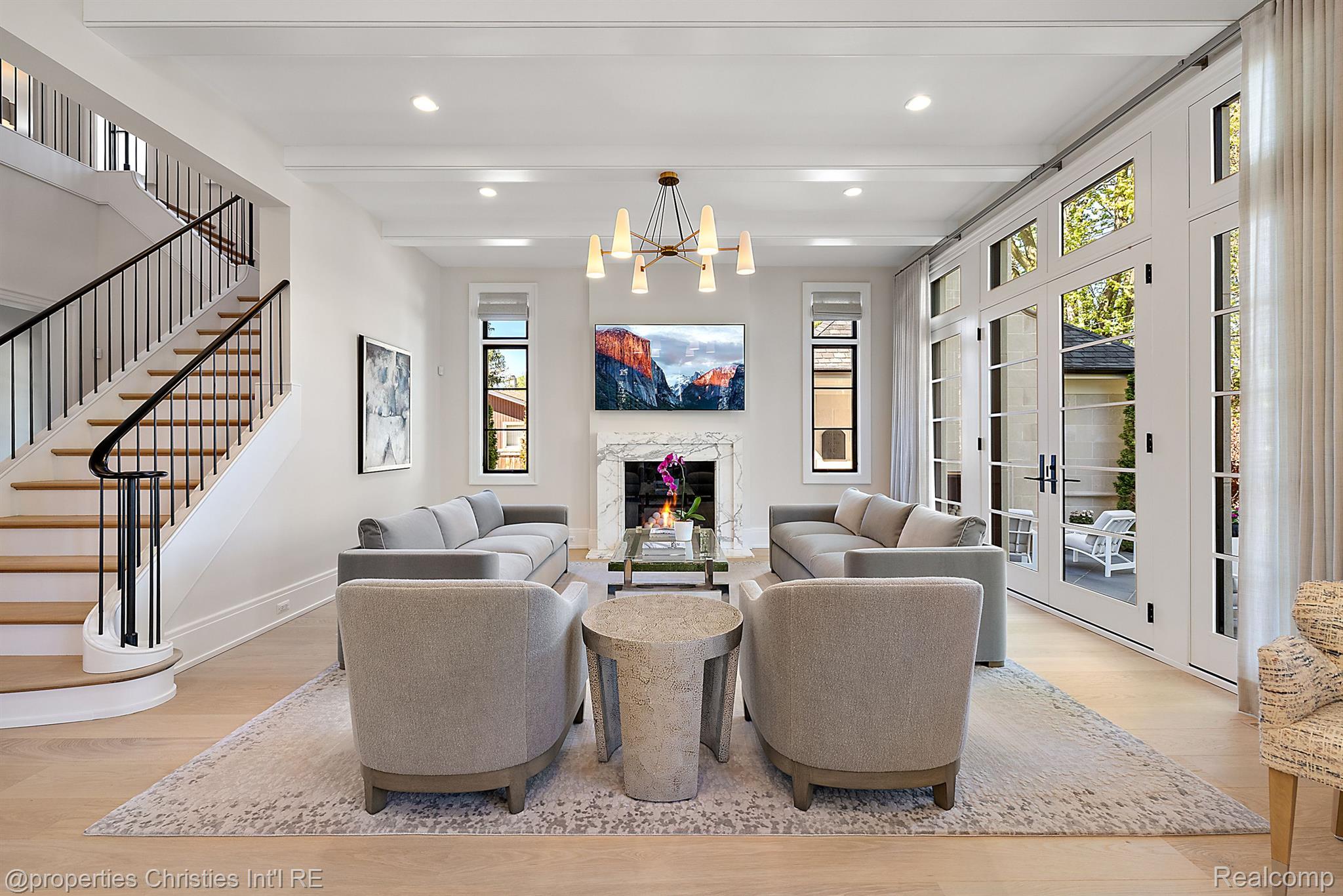 640 BALDWIN Court