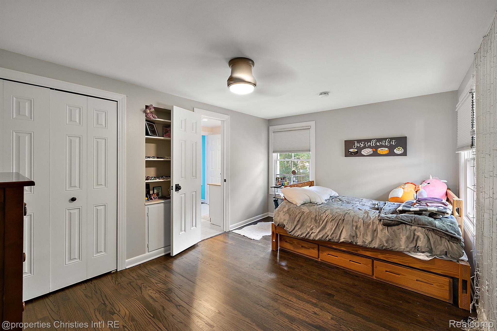 965 N CRANBROOK Road