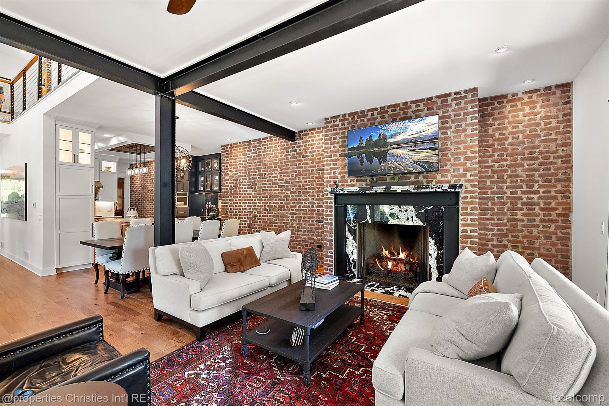 850 GREENWOOD Street