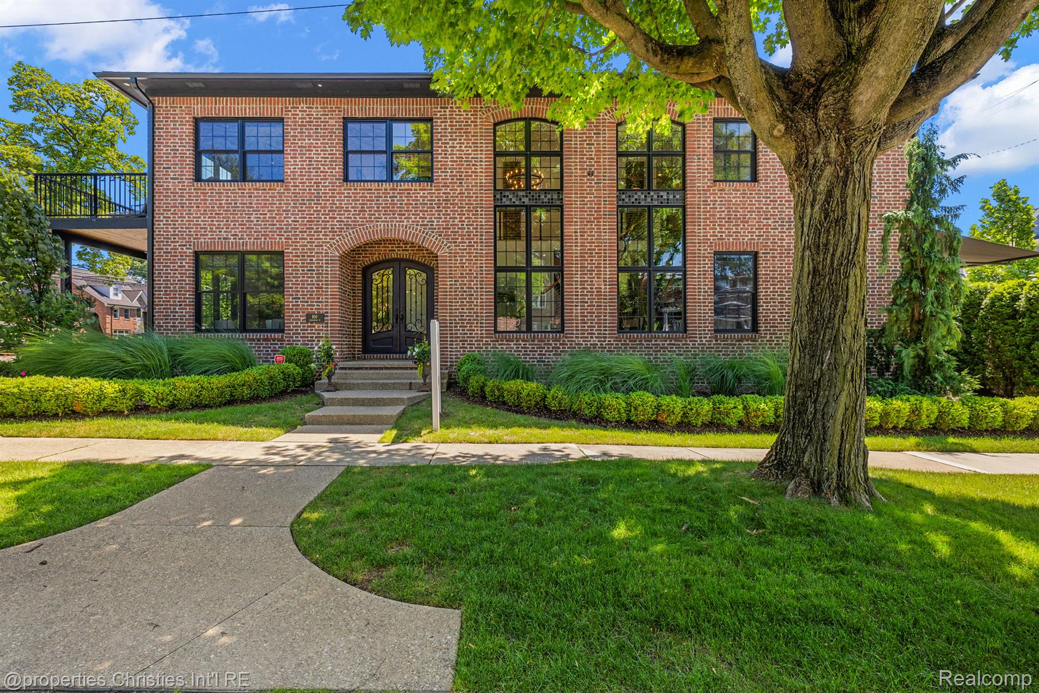 850 GREENWOOD Street