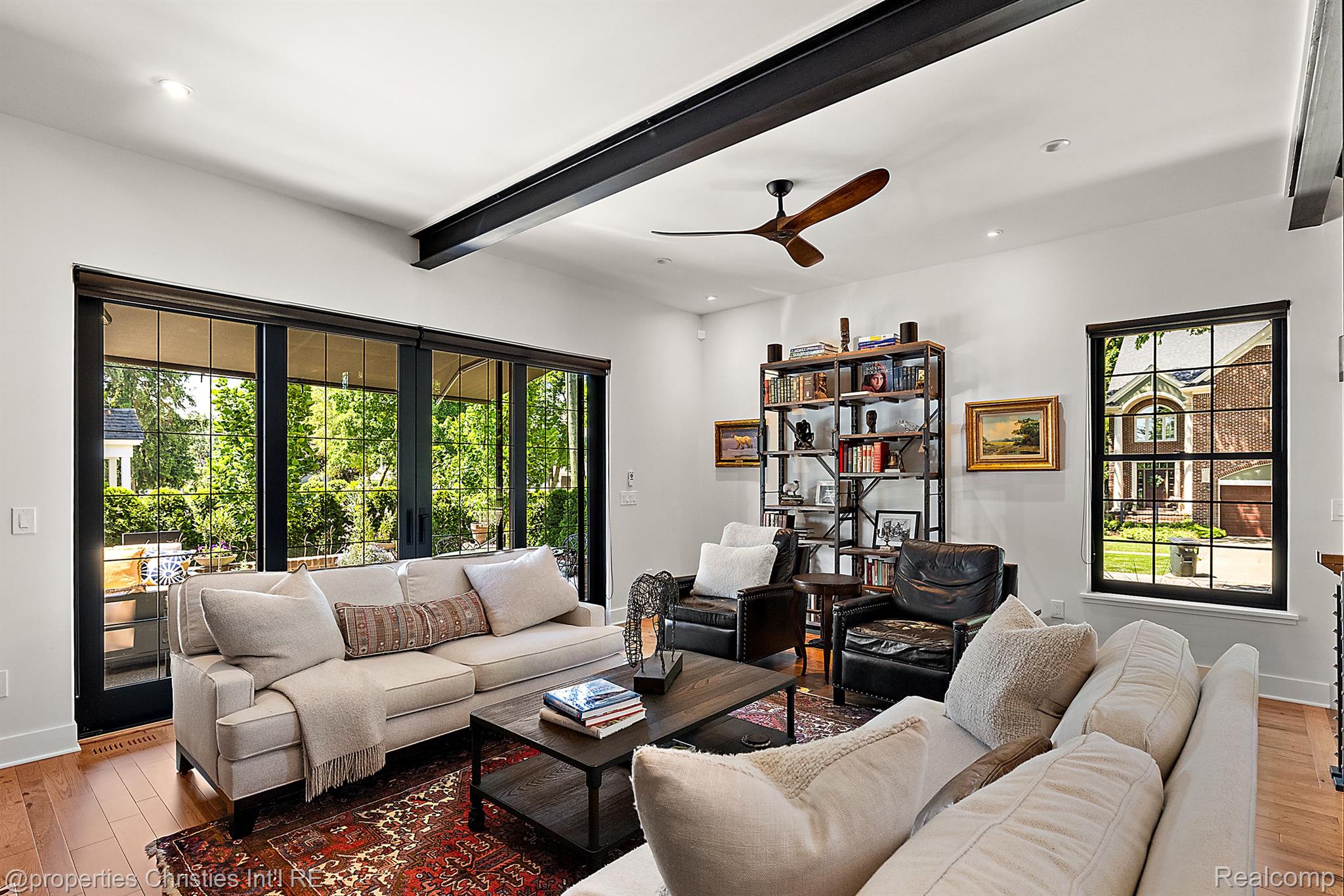 850 GREENWOOD Street