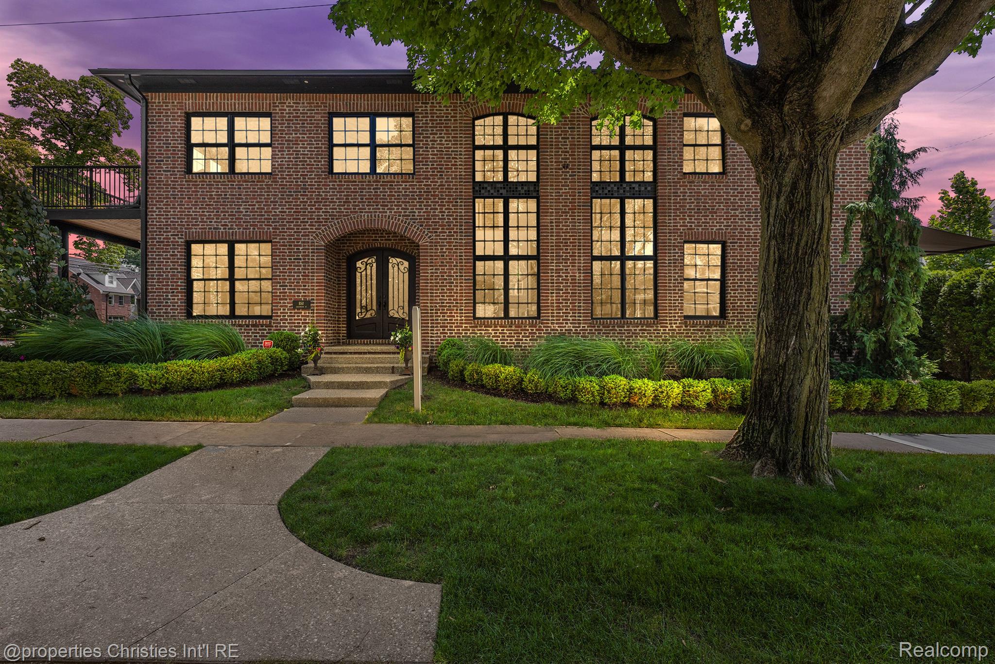 850 GREENWOOD Street