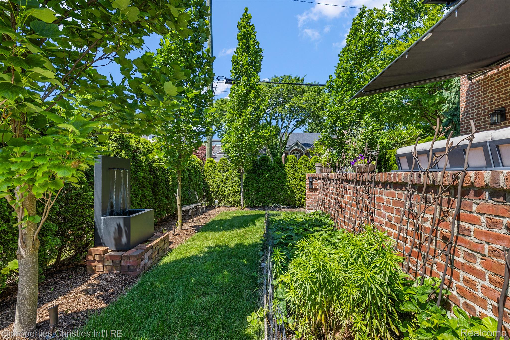 850 GREENWOOD Street