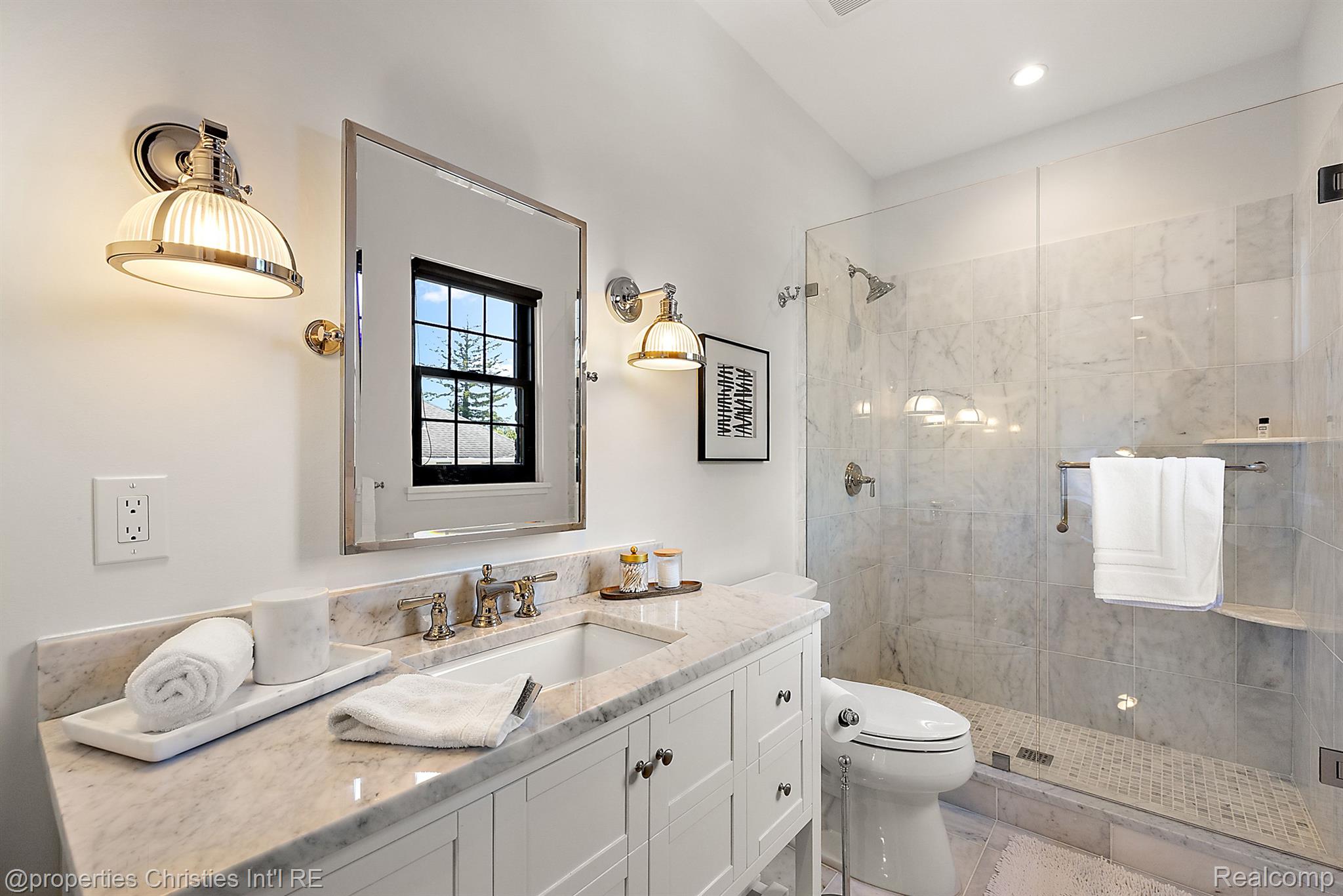 850 GREENWOOD Street