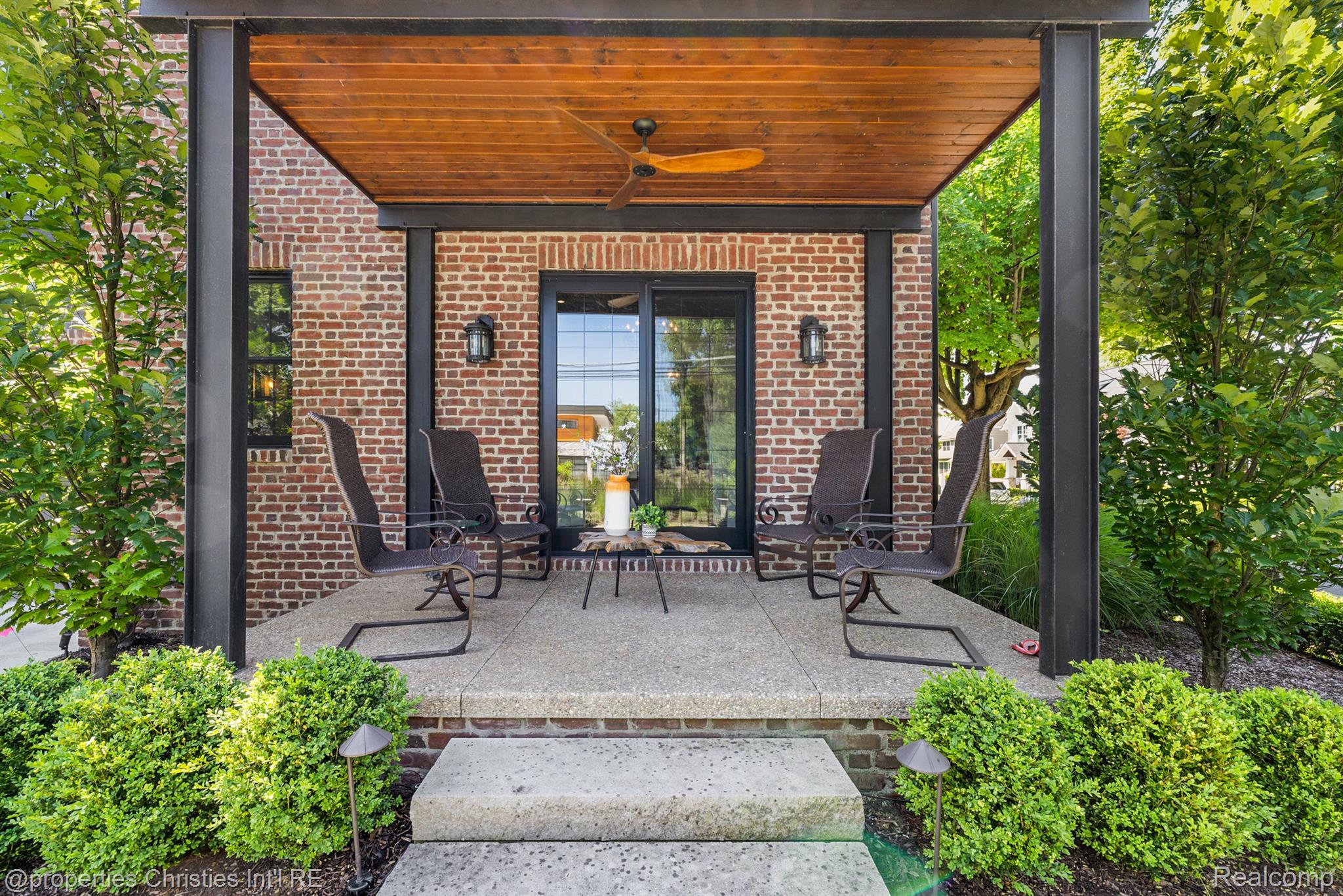 850 GREENWOOD Street