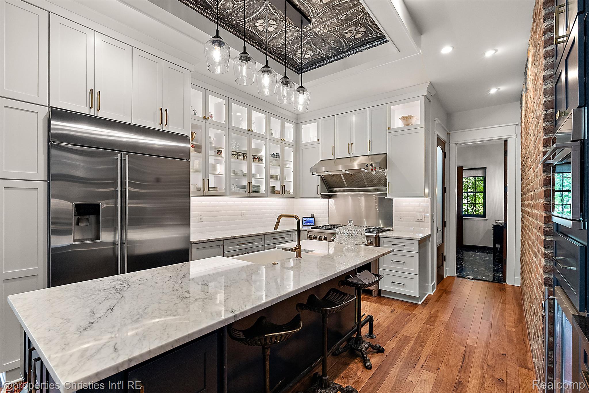 850 GREENWOOD Street