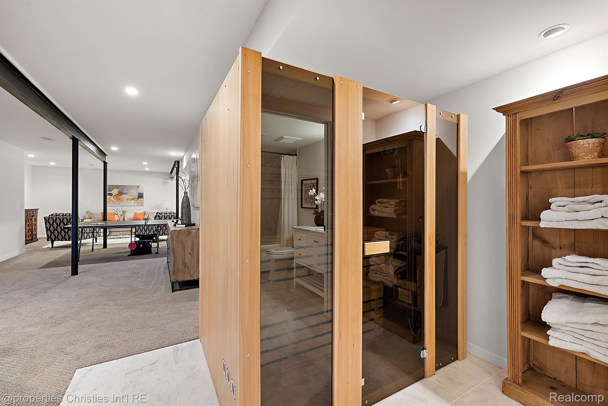 850 GREENWOOD Street