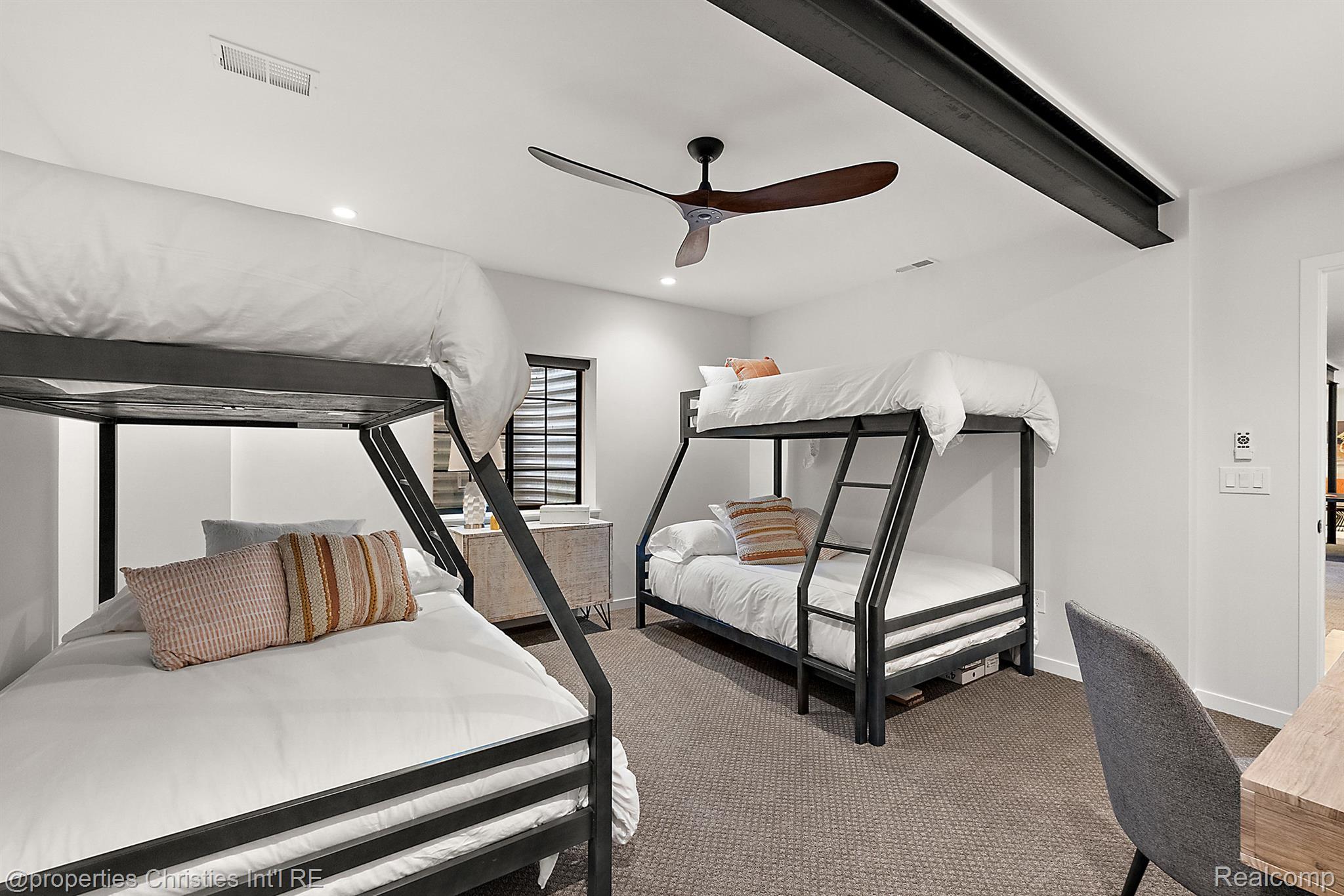 850 GREENWOOD Street