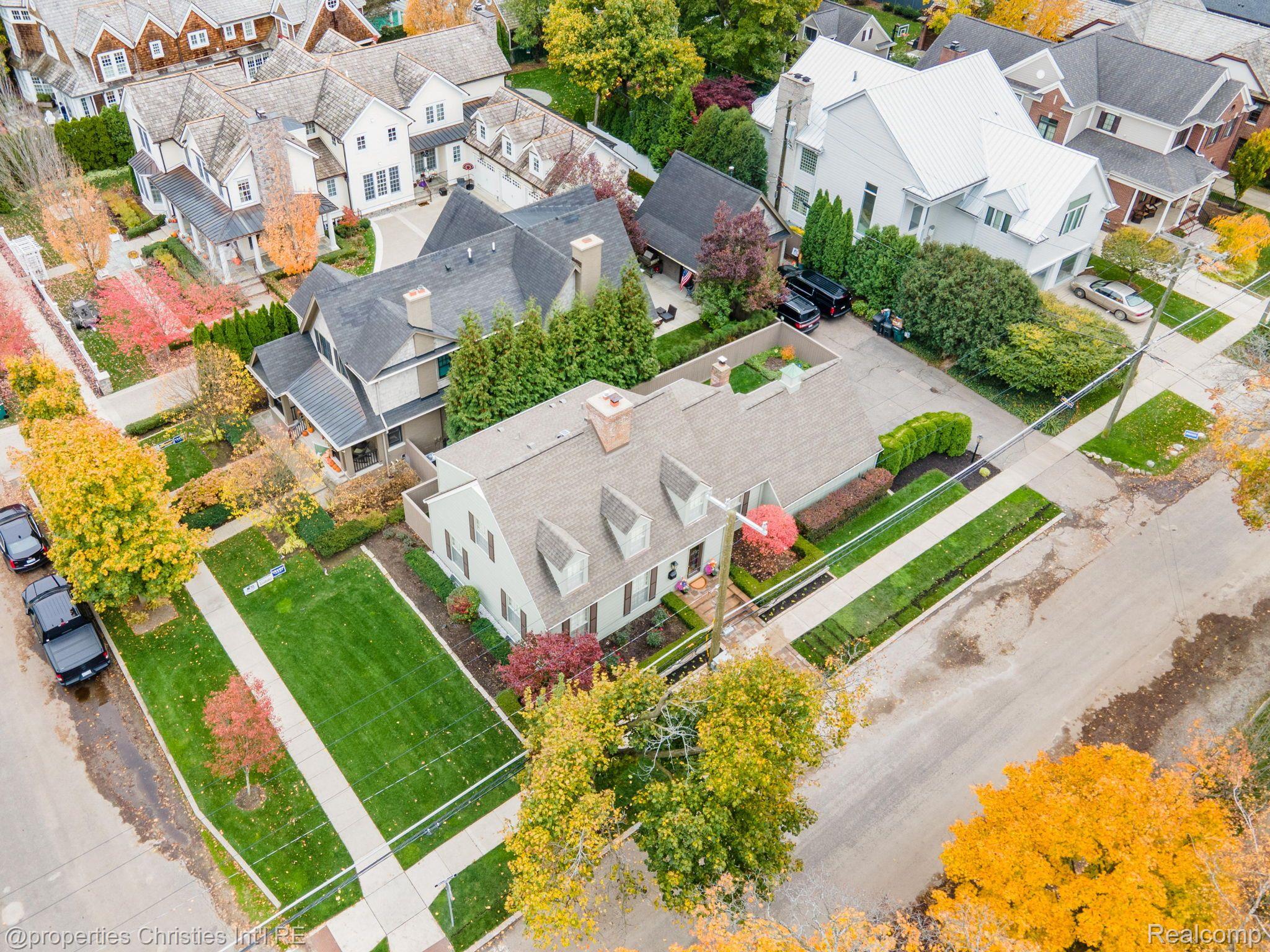 660 Woodland