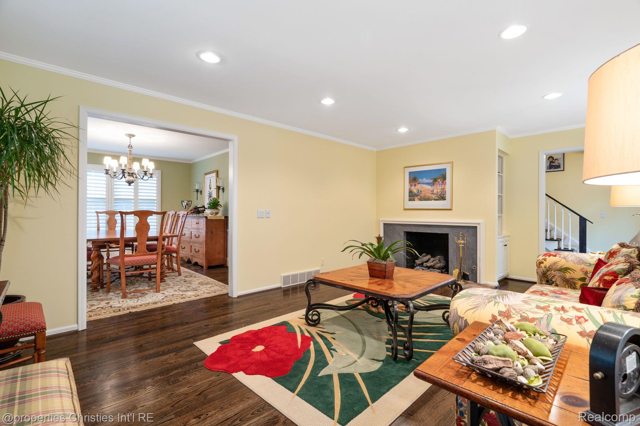 660 Woodland