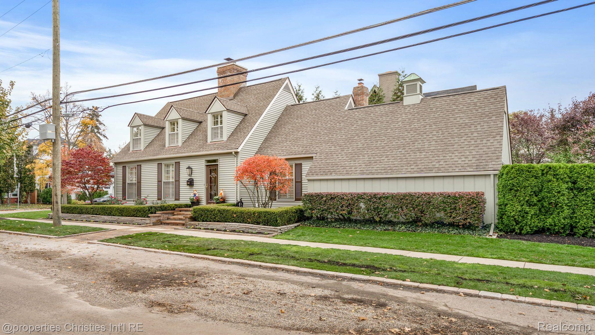 660 Woodland