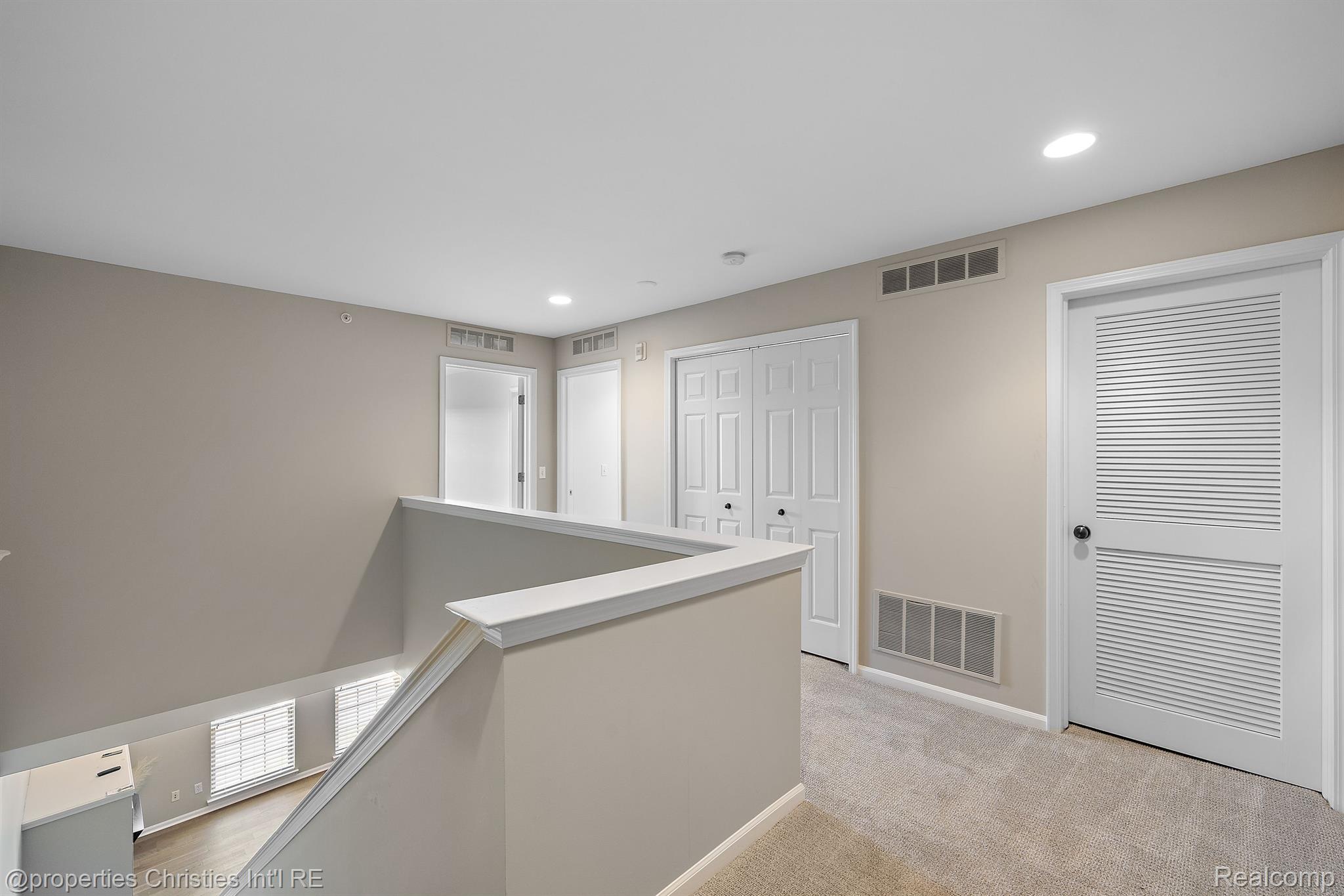 3283 Camden Drive