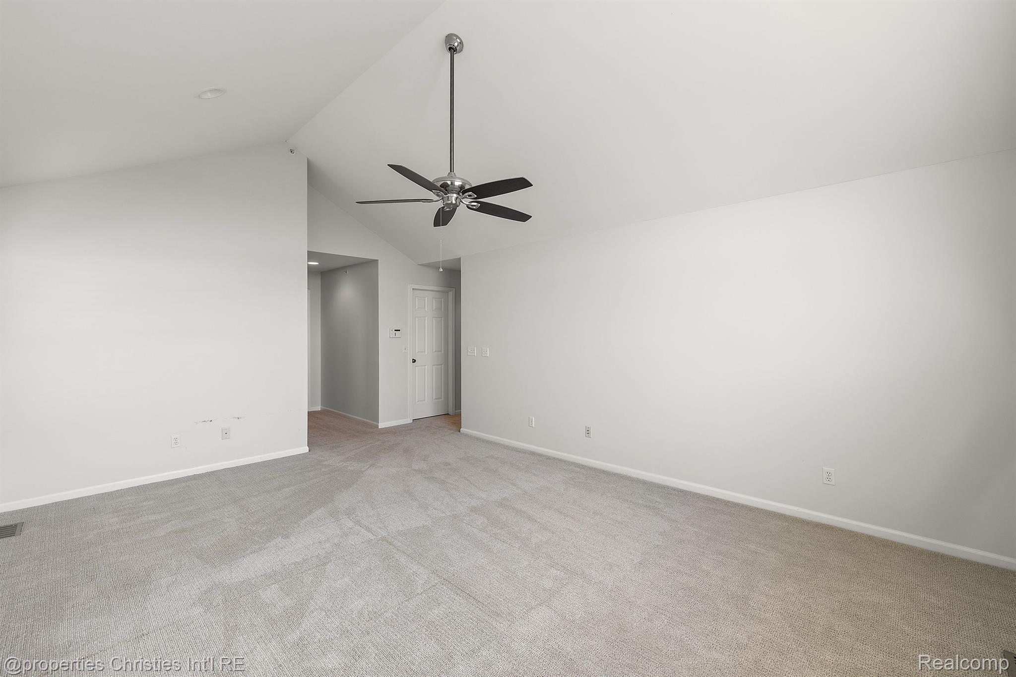 3283 Camden Drive