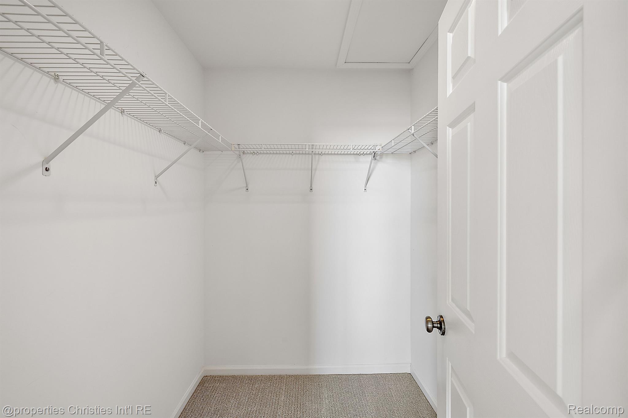 3283 Camden Drive