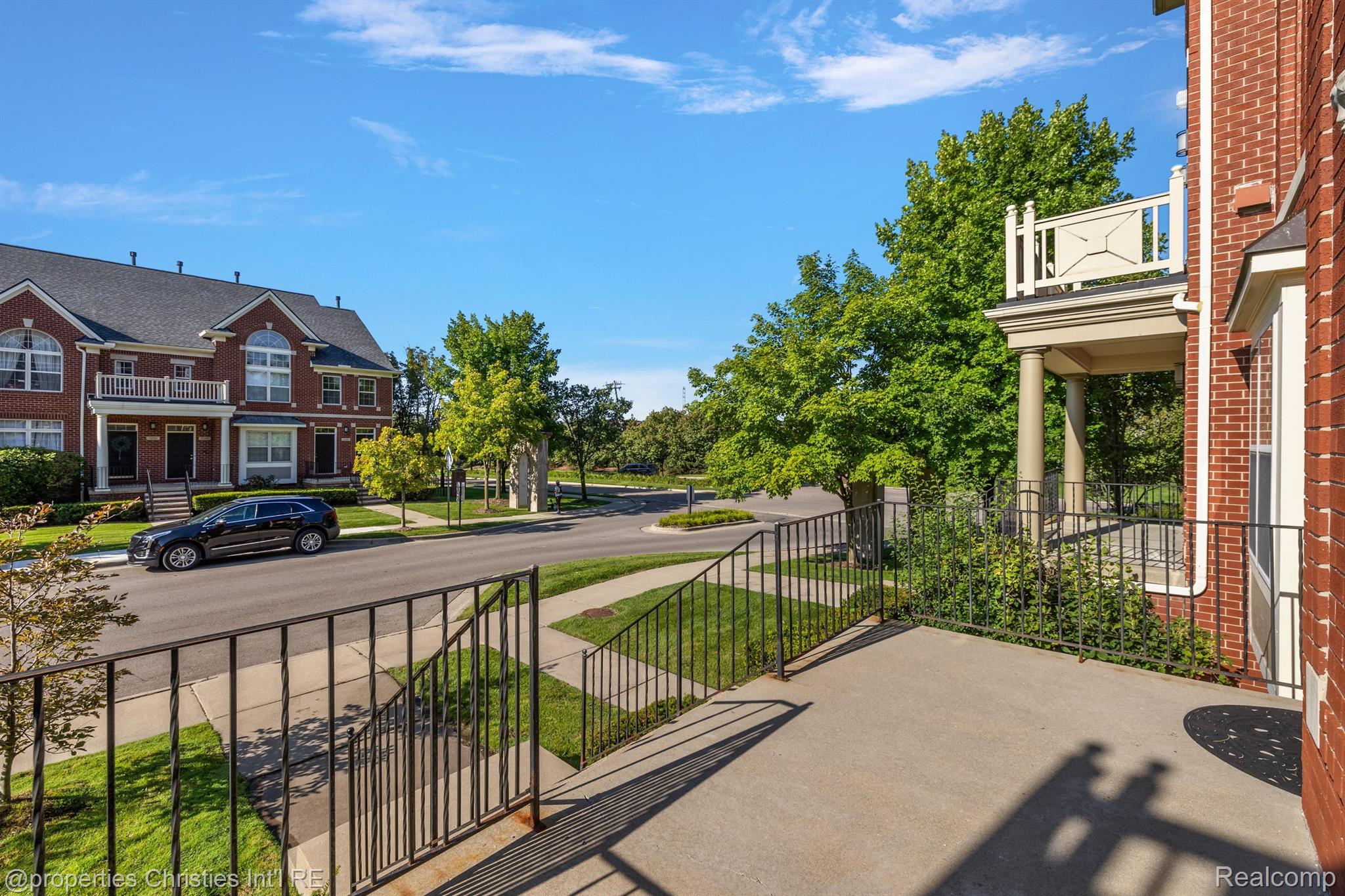 3283 Camden Drive
