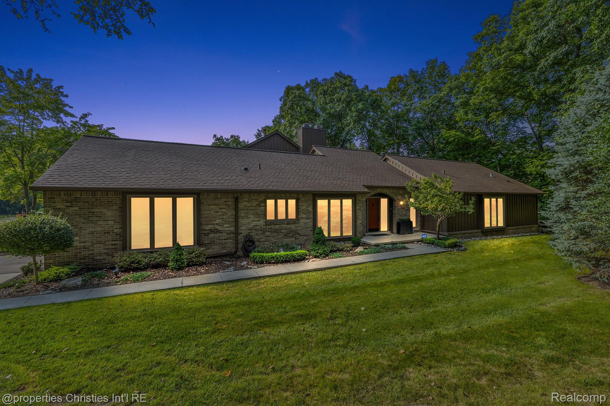 30985 TIMBERBROOK Lane