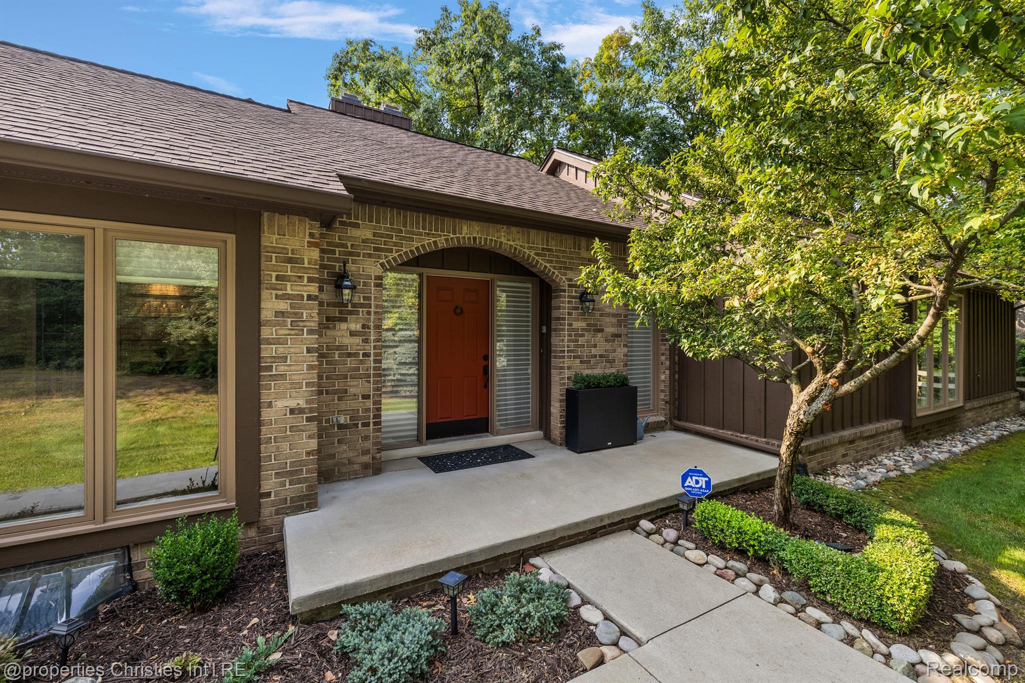30985 TIMBERBROOK Lane
