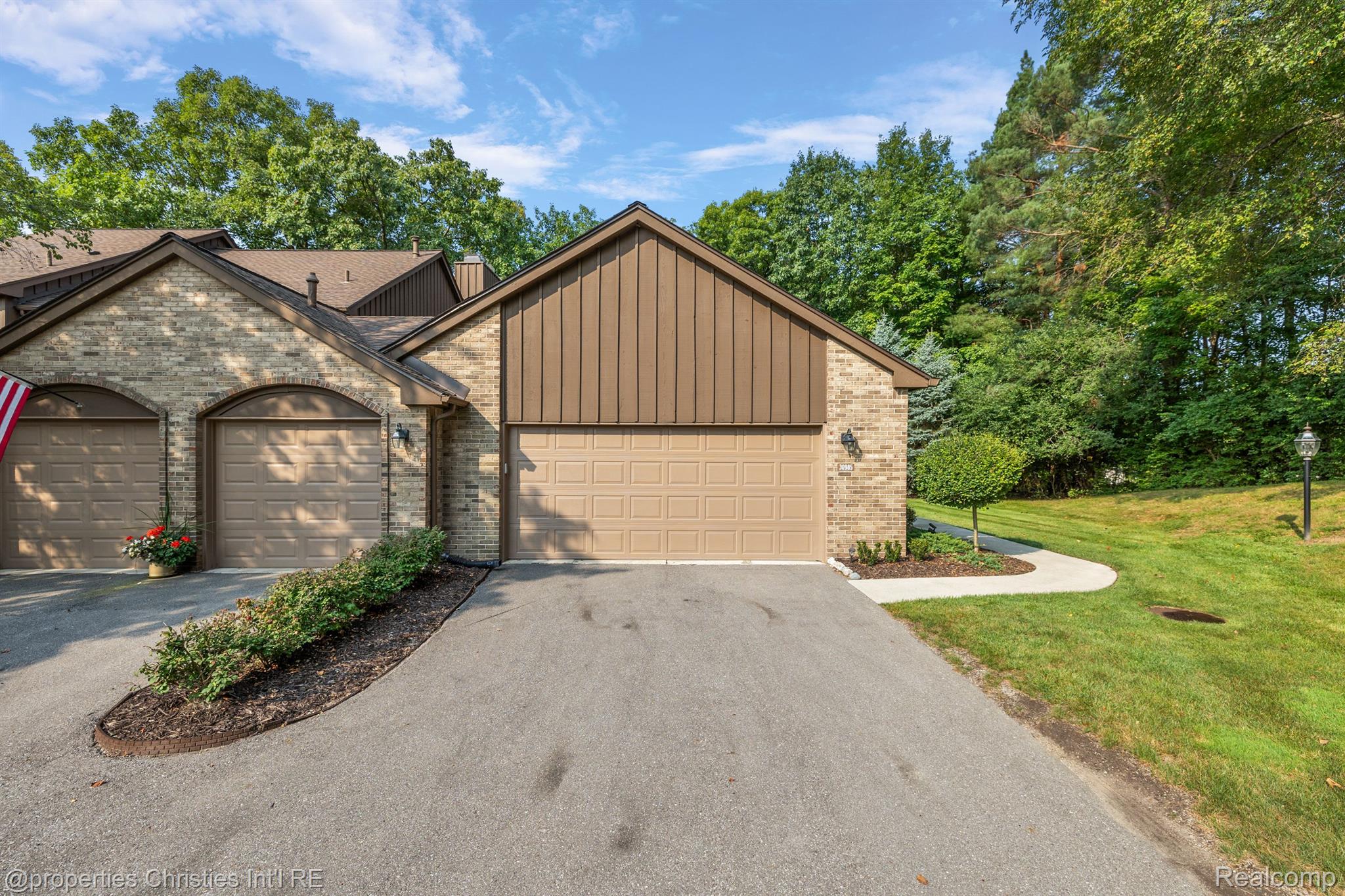 30985 TIMBERBROOK Lane