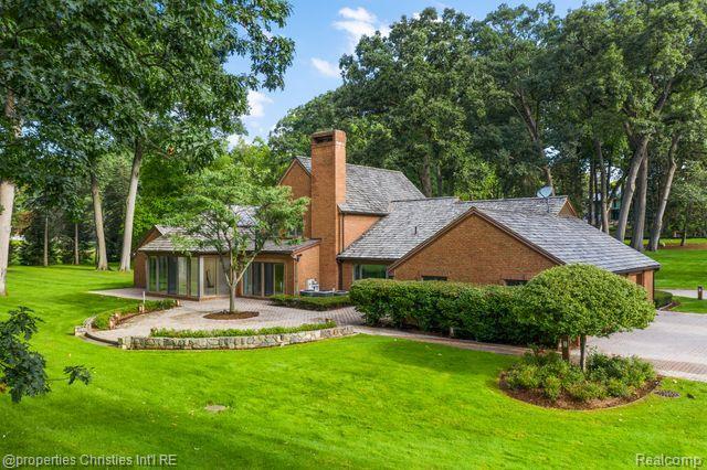 1895 RATHMOR Road