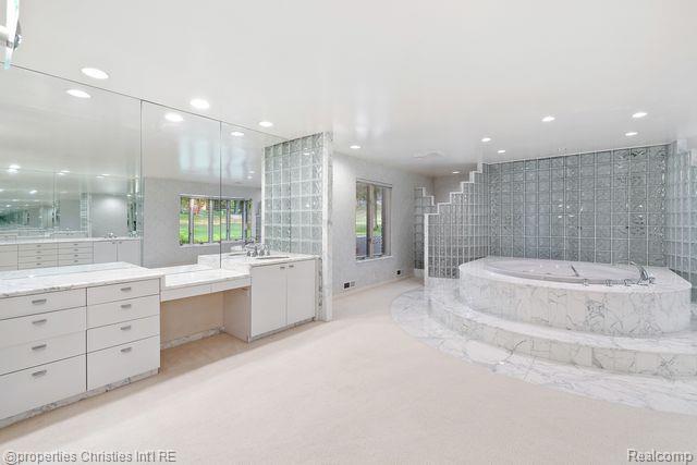 1895 RATHMOR Road