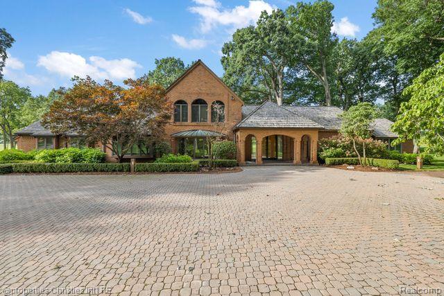 1895 RATHMOR Road