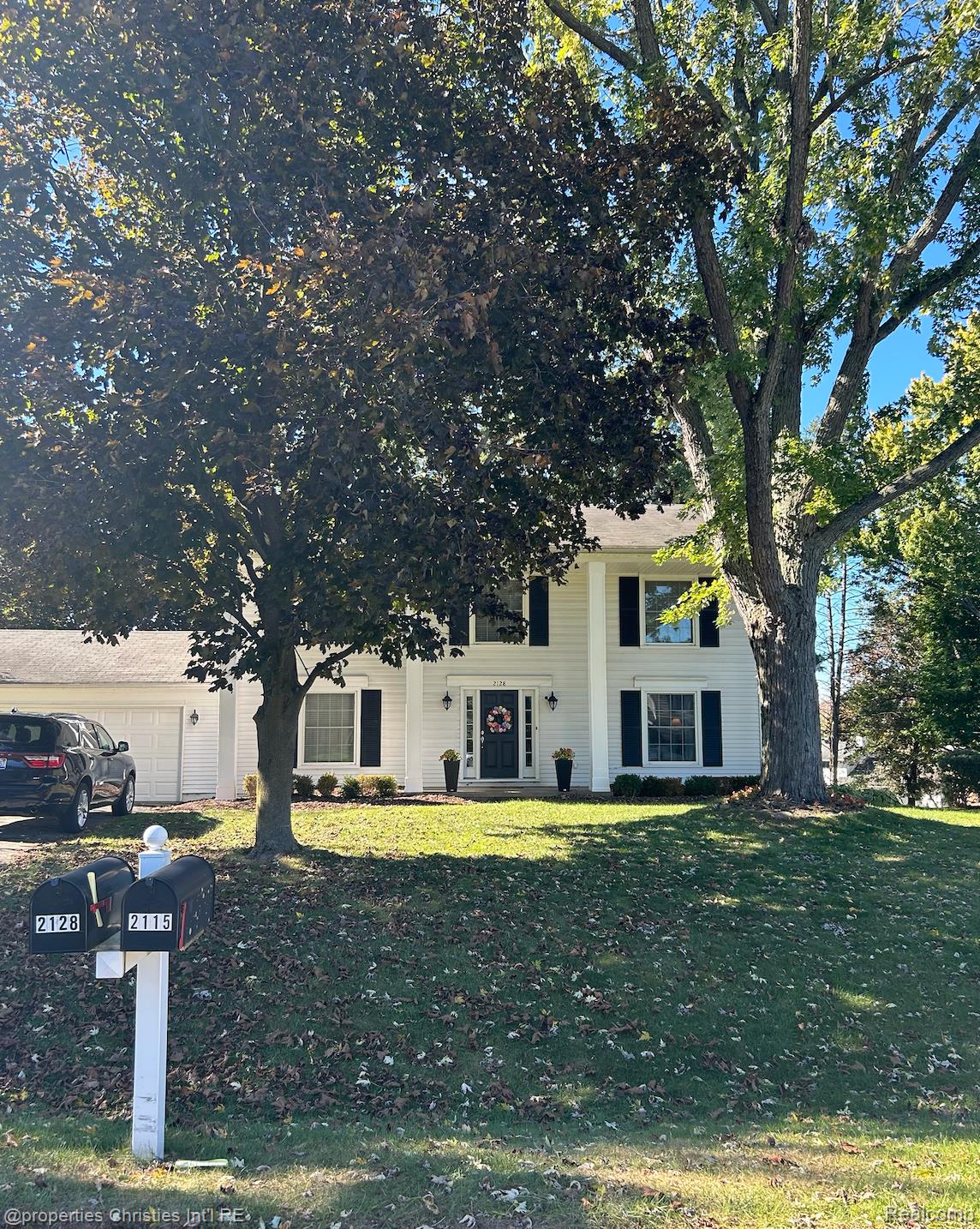 2128 LOST TREE Way