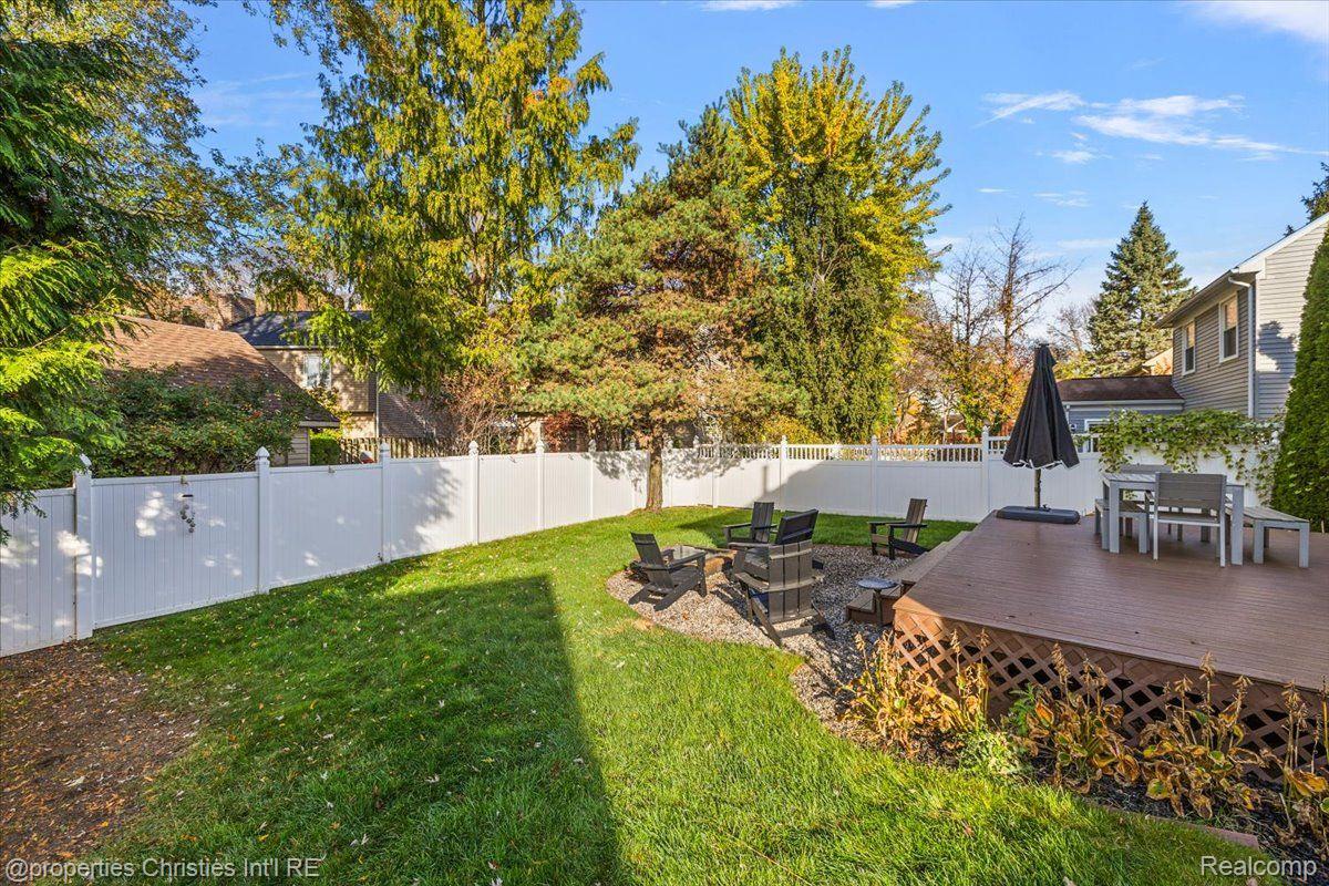 1638 Hanley Court