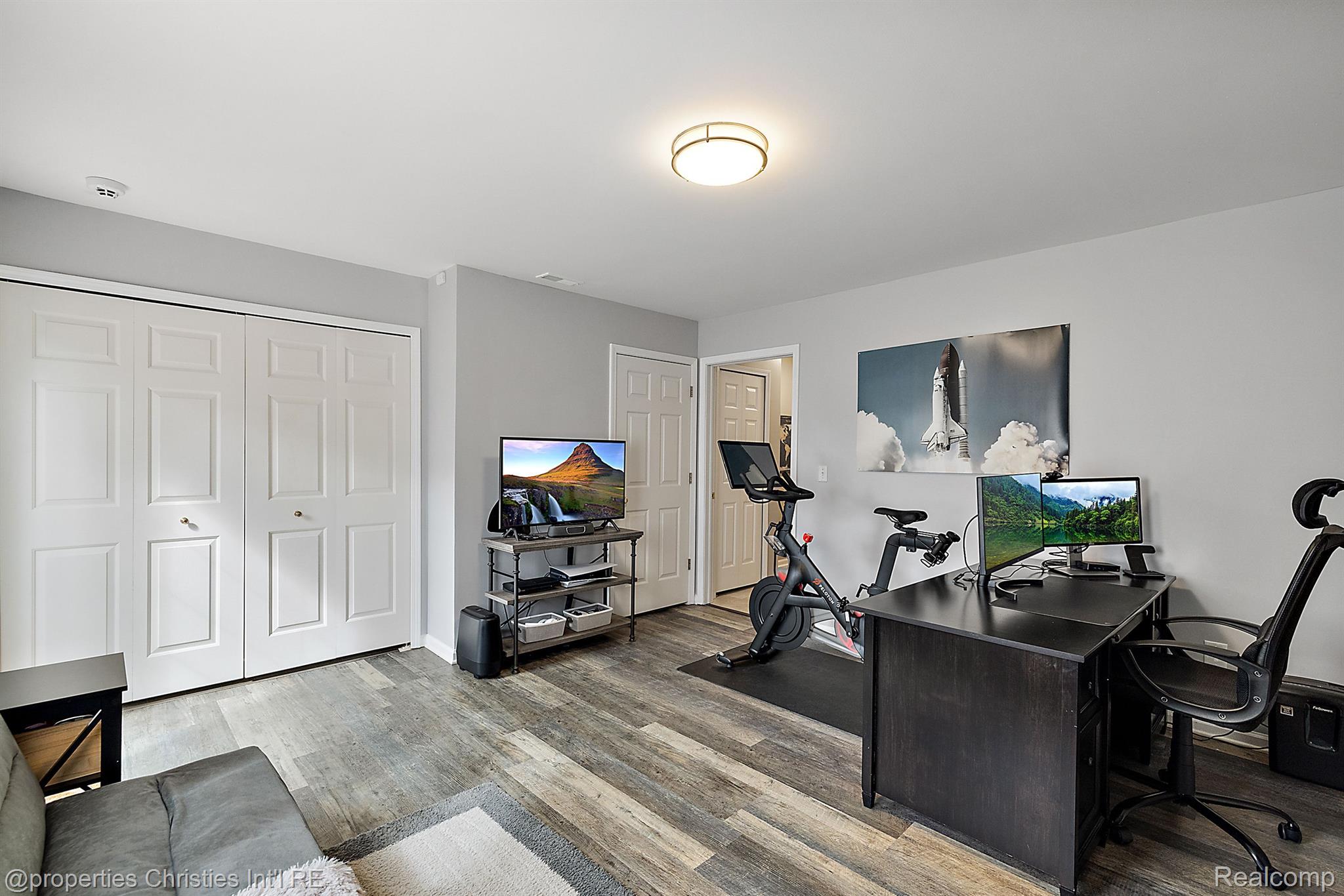 36450 DOMINION Circle