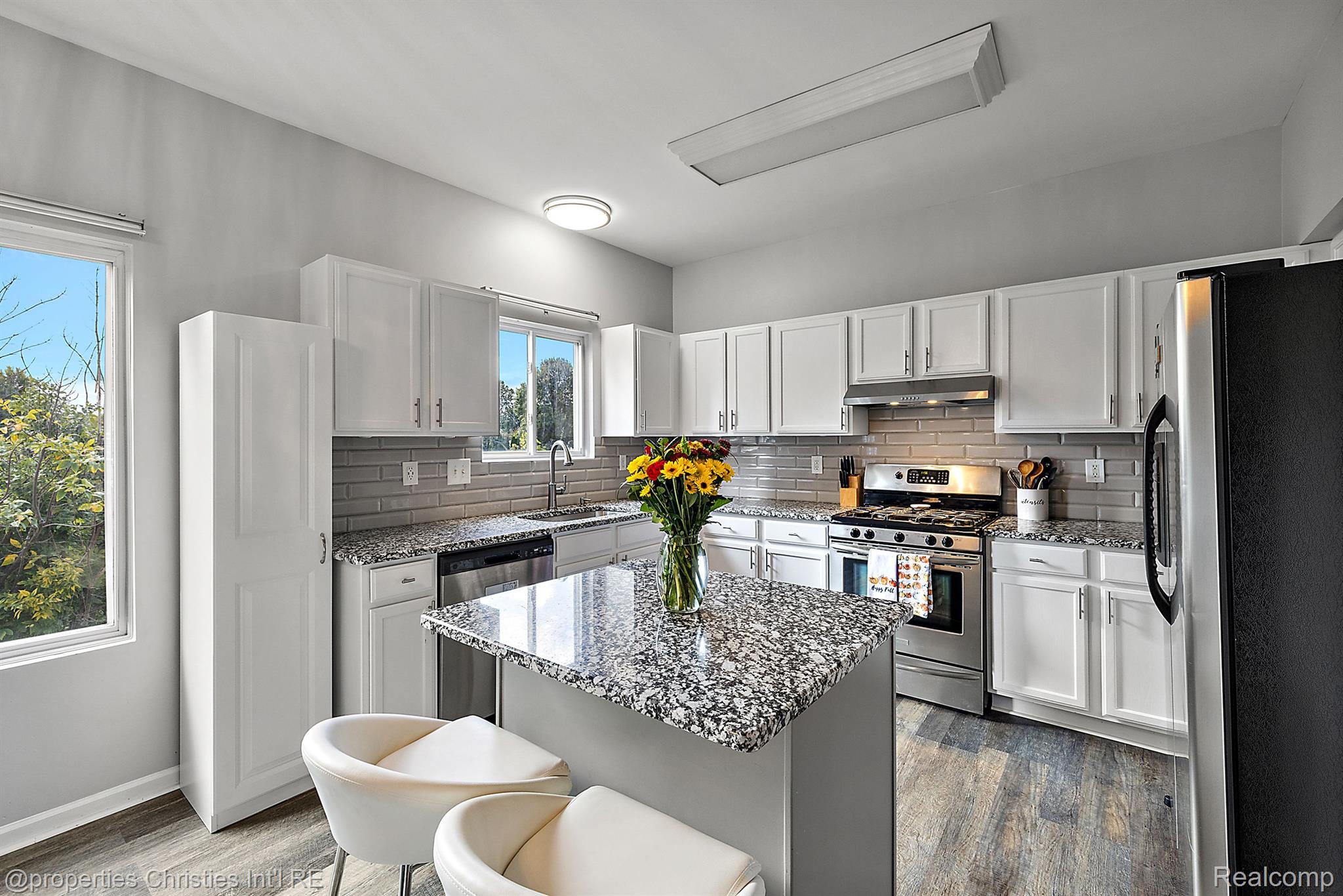 36450 DOMINION Circle