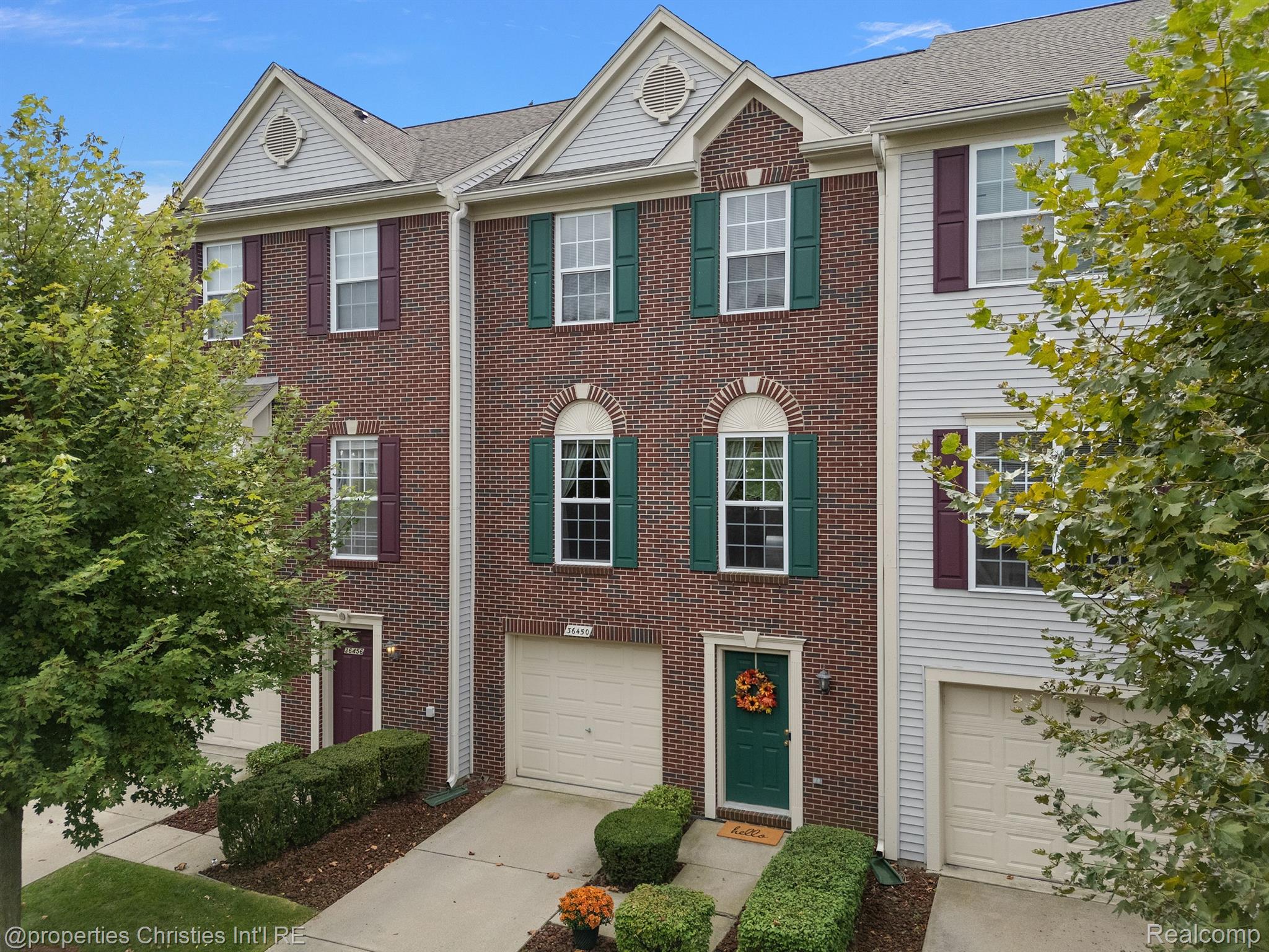 36450 DOMINION Circle