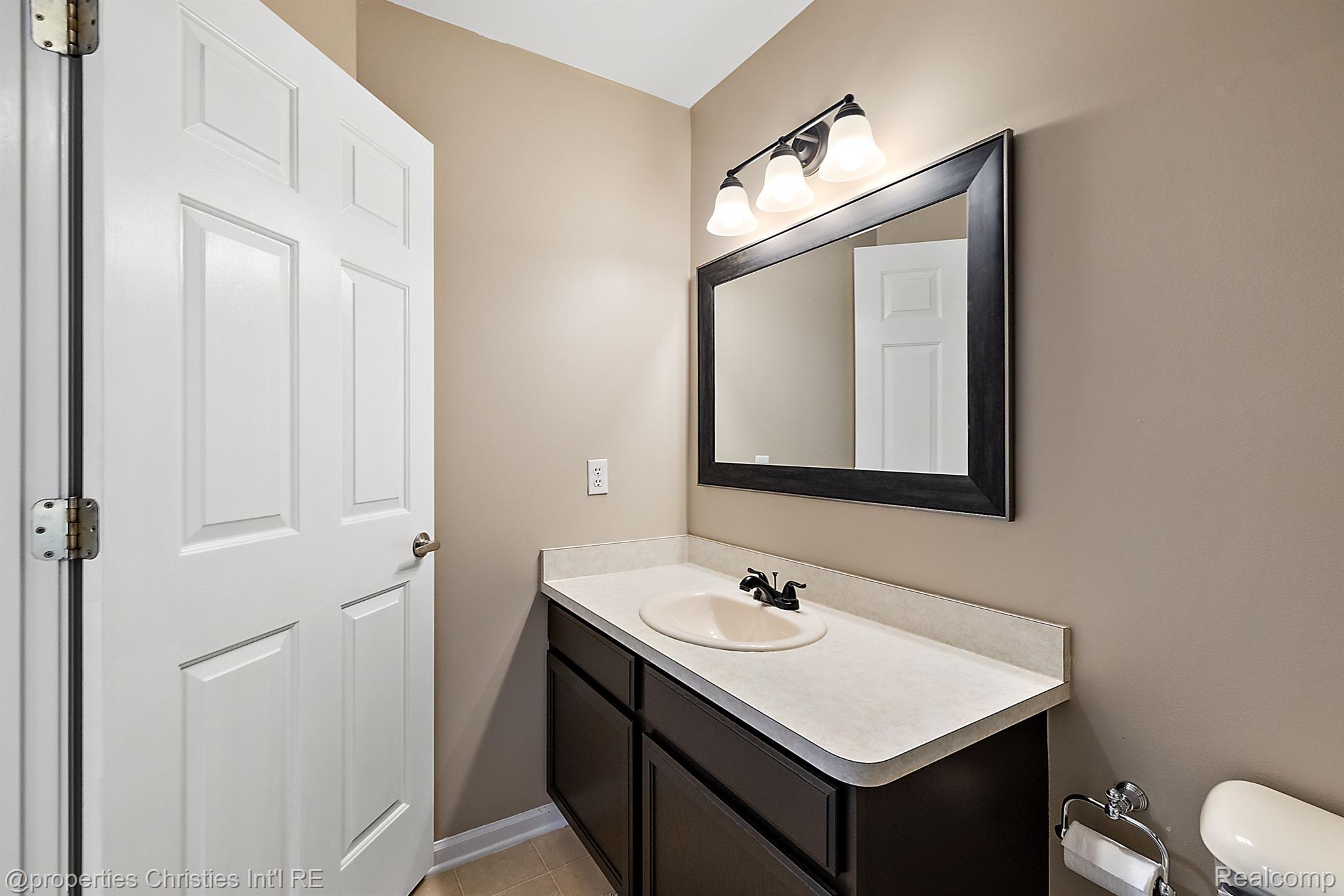 36450 DOMINION Circle