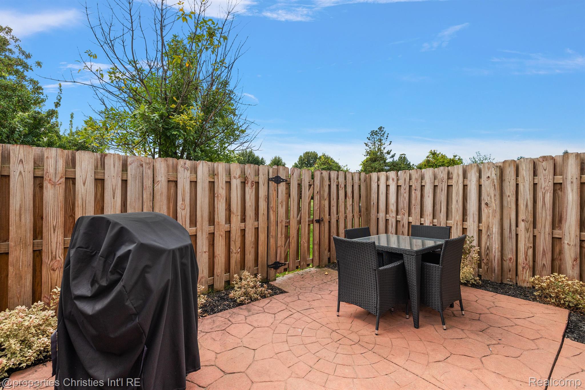 36450 DOMINION Circle