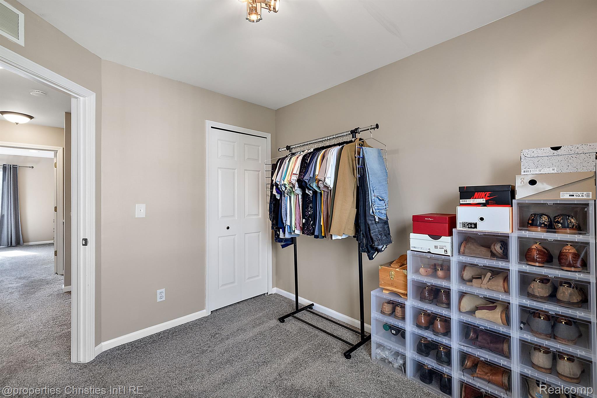36450 DOMINION Circle
