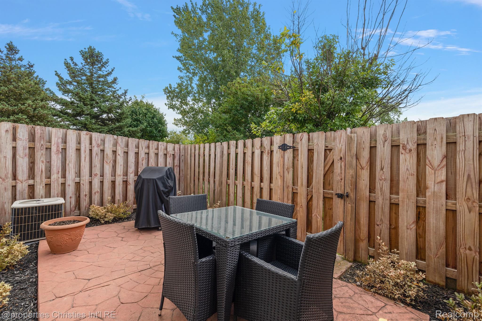 36450 DOMINION Circle