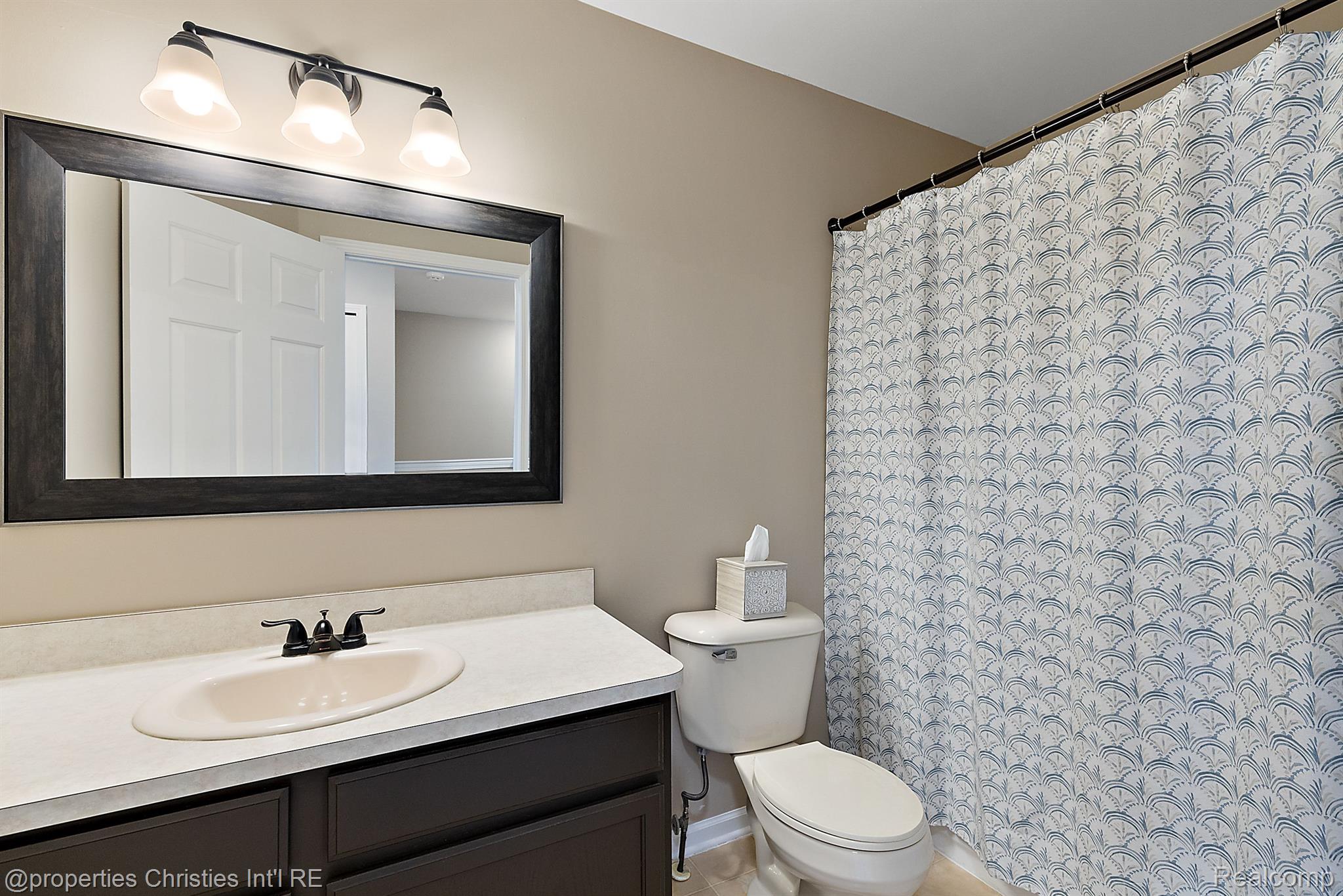 36450 DOMINION Circle