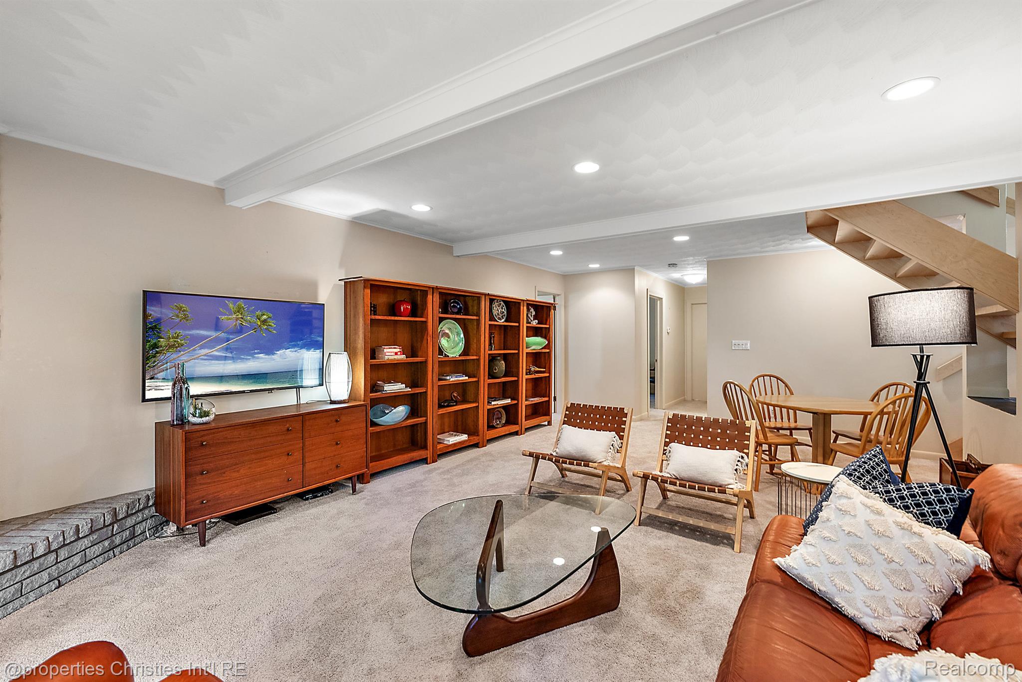 1429 Quarton Road