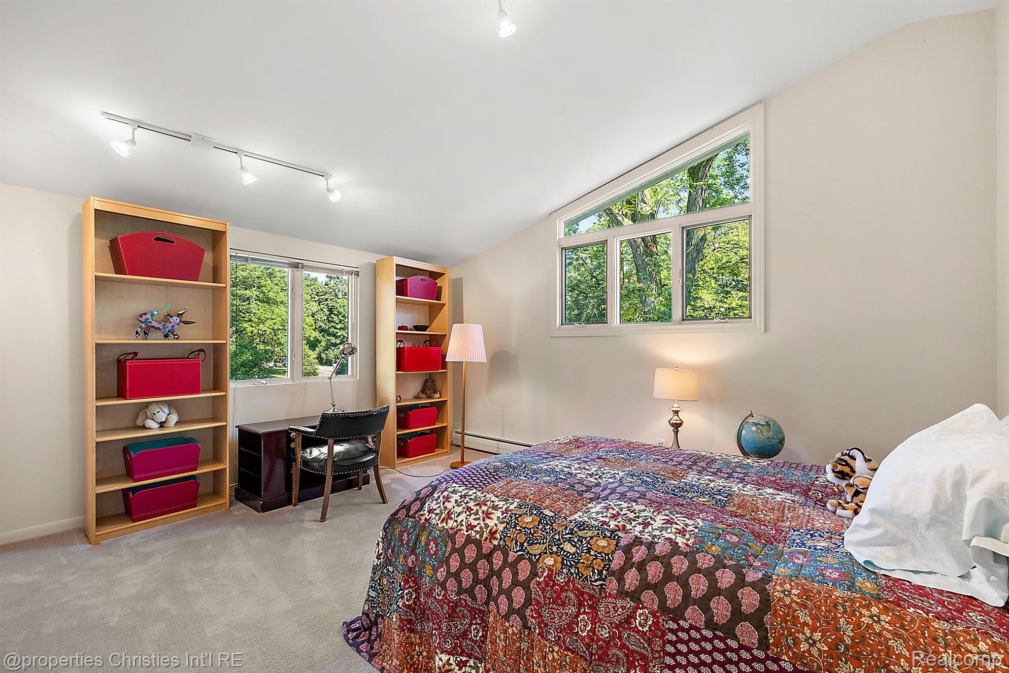 1429 Quarton Road