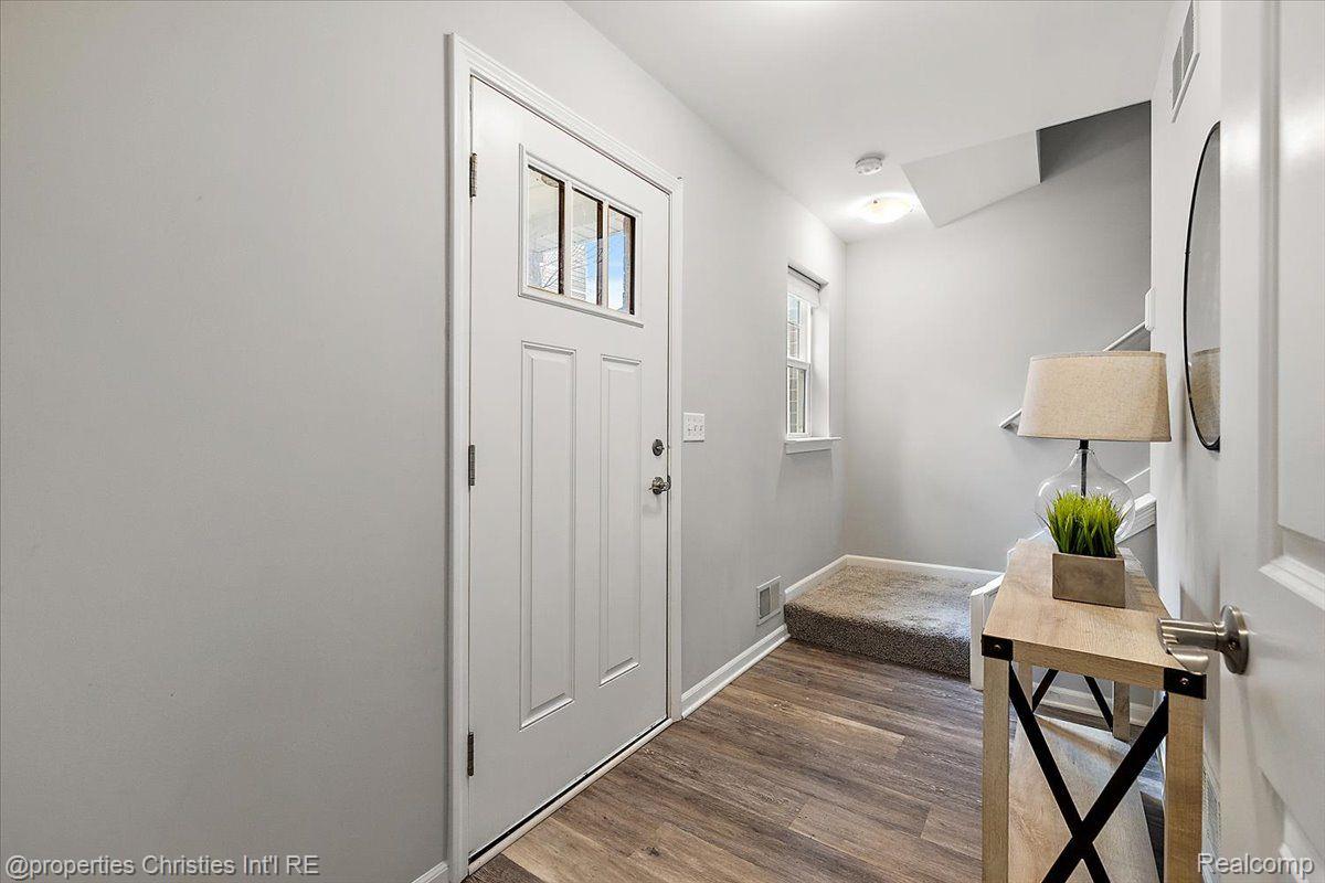 2500 Normandy Road 50