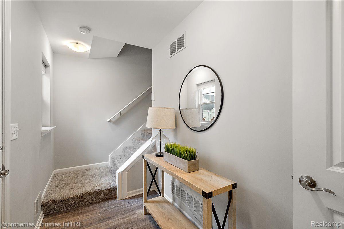 2500 Normandy Road 50