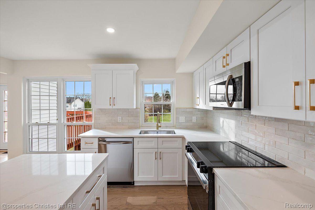 4897 FOOTHILLS Drive